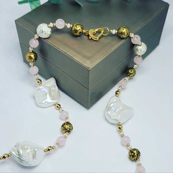 Rose Quartz necklace - Picture 2 of 4